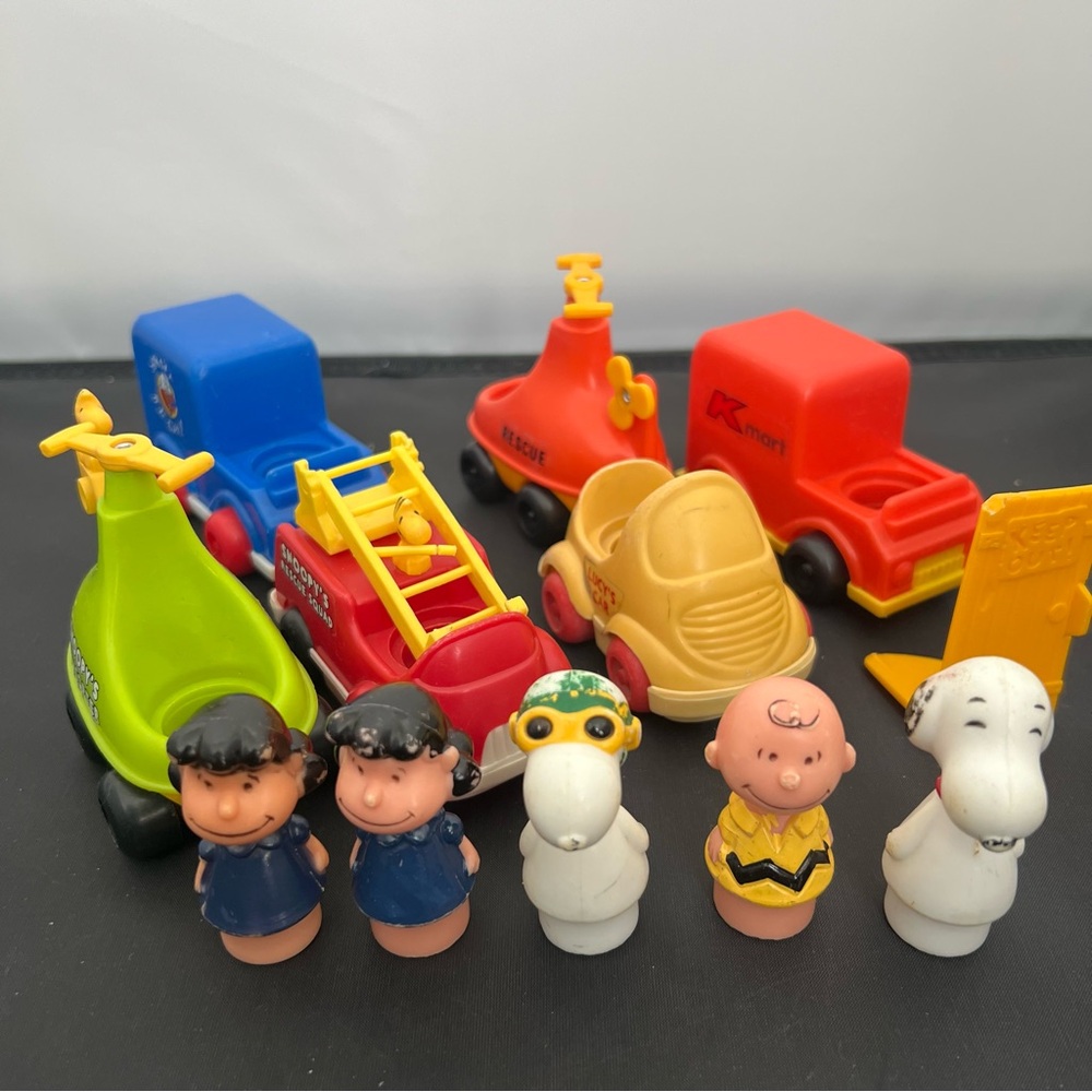 Vintage 50’s Peanuts Character Toy lot with Vehicles